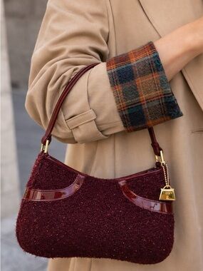 On trend Jeanne Lottie Burgundy Shoulder Bag